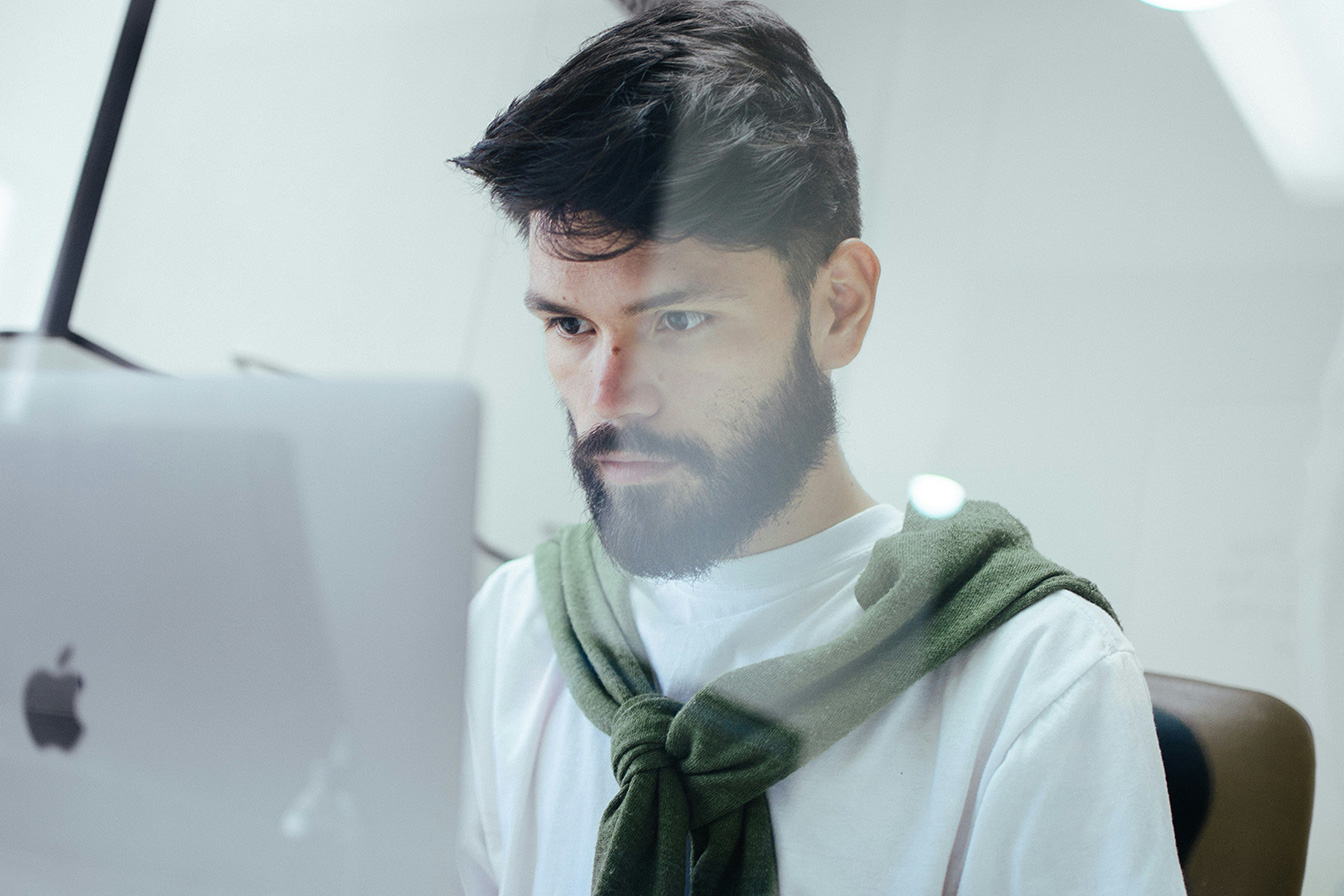 découvrez tout sur l'actualisation pôle emploi : calendrier, étapes clés et erreurs à éviter pour maintenir vos droits et percevoir vos allocations sans souci.