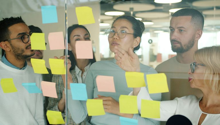 Découvrez la liste complète des différents types d'études de marché pour mieux comprendre votre environnement commercial et prendre des décisions éclairées.