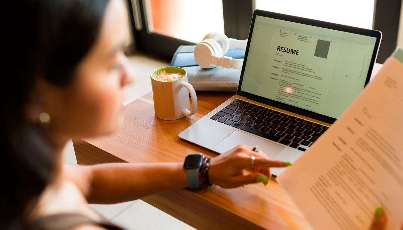 découvrez notre avis complet sur cv designr, ses fonctionnalités innovantes, ses outils compatibles ats et comment créer facilement un cv en ligne pour booster votre candidature.