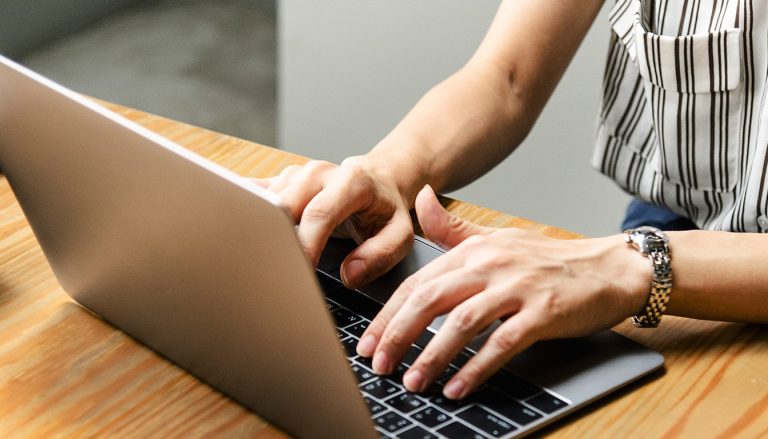 découvrez notre comparaison complète entre inpi guichet unique et legalstart : avis d'utilisateurs, démarches détaillées et solutions de signature électronique pour faciliter vos formalités.