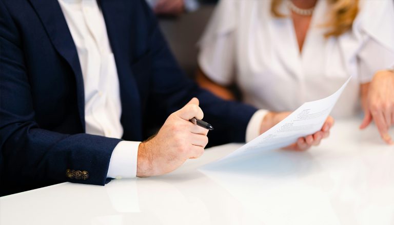 découvrez si vous pouvez demander une rupture conventionnelle lorsque votre patron vend son entreprise, et dans quelles situations cette démarche est possible selon la loi.