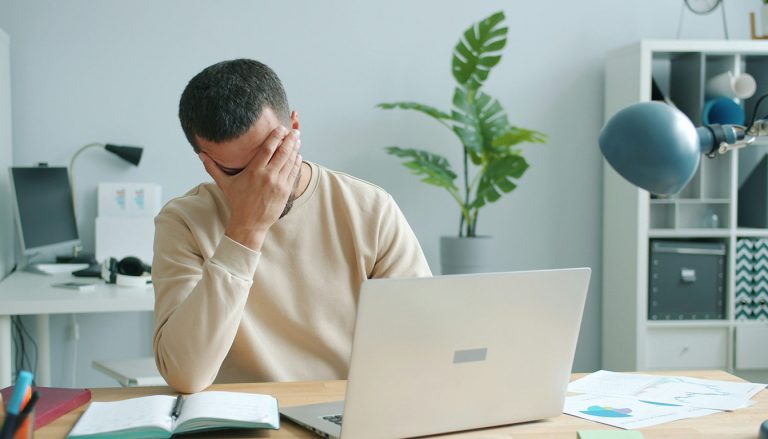découvrez les conditions et les démarches essentielles pour obtenir un arrêt de travail valable dès le lendemain, afin de protéger vos droits et faciliter vos démarches administratives.