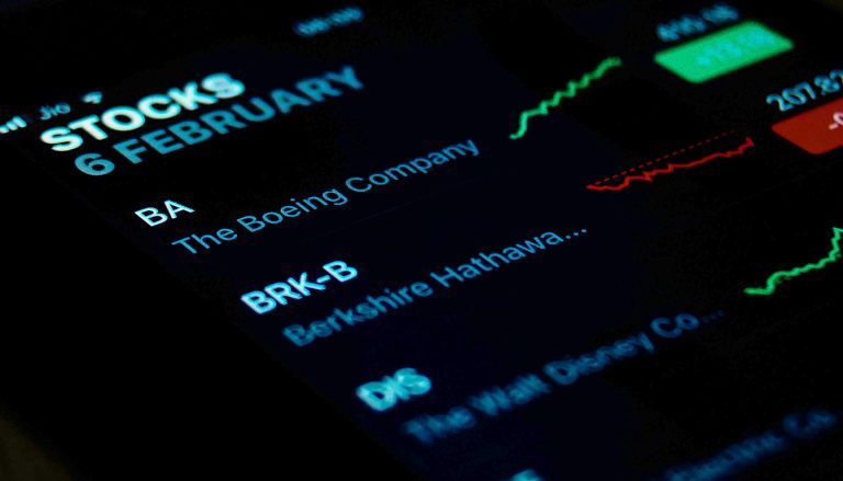 découvrez les conseils d'experts et les points d'attention essentiels pour décider s'il faut vendre les actions eiffage et optimiser votre stratégie d'investissement.