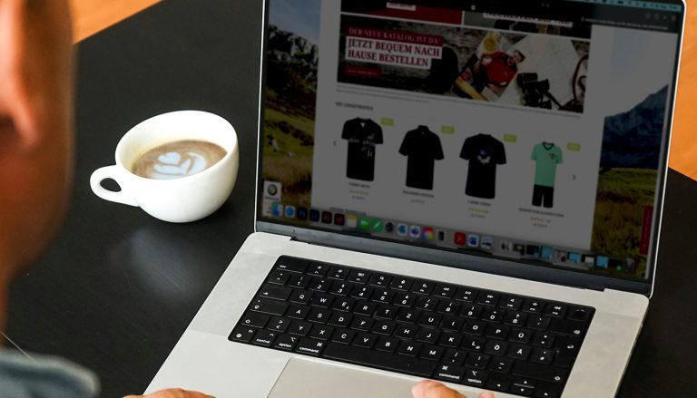 Comment les boutiques en ligne s'articulent autour des marques personnelles