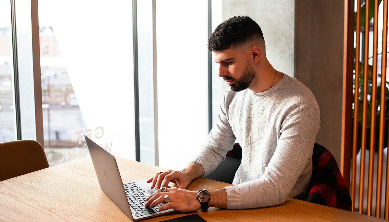Découvrez la formation IA d'Alyra et donnez un nouvel élan à votre carrière grâce à une expertise reconnue en intelligence artificielle. Inscrivez-vous dès maintenant !