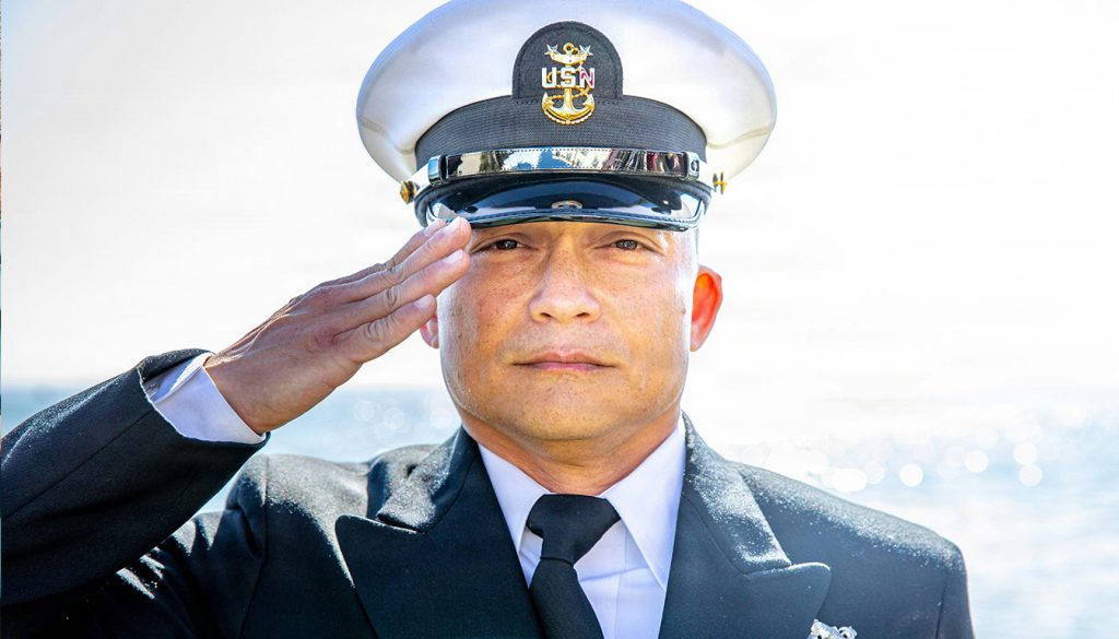 Montant retraite adjudant-chef : fourchettes réalistes et erreurs à éviter — bureau documents retraite militaire