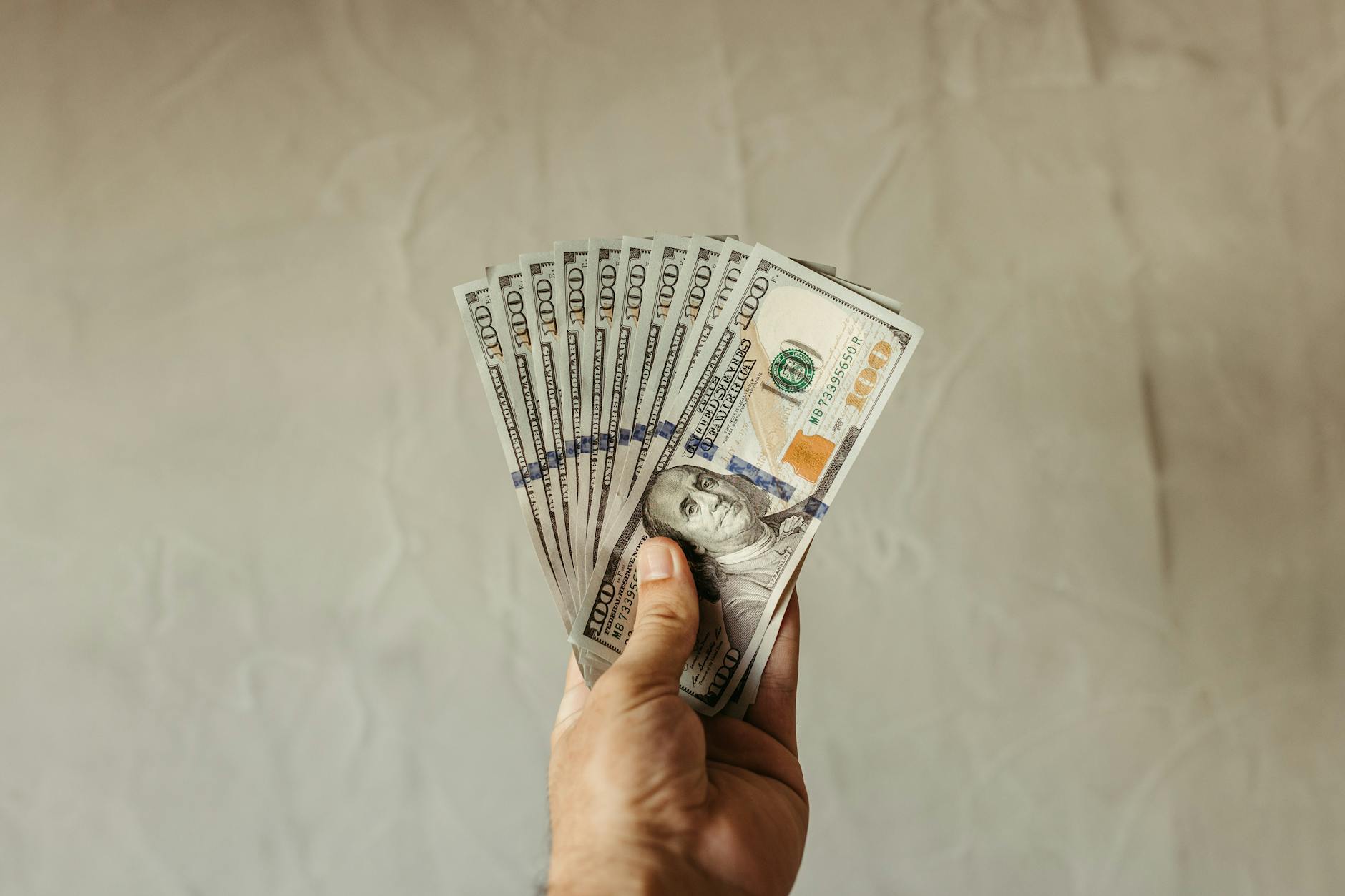 Heure de virement du salaire fonctionnaire : ce qui se passe concrètement entre la paie et ta banque — notification de virement de salaire bancaire