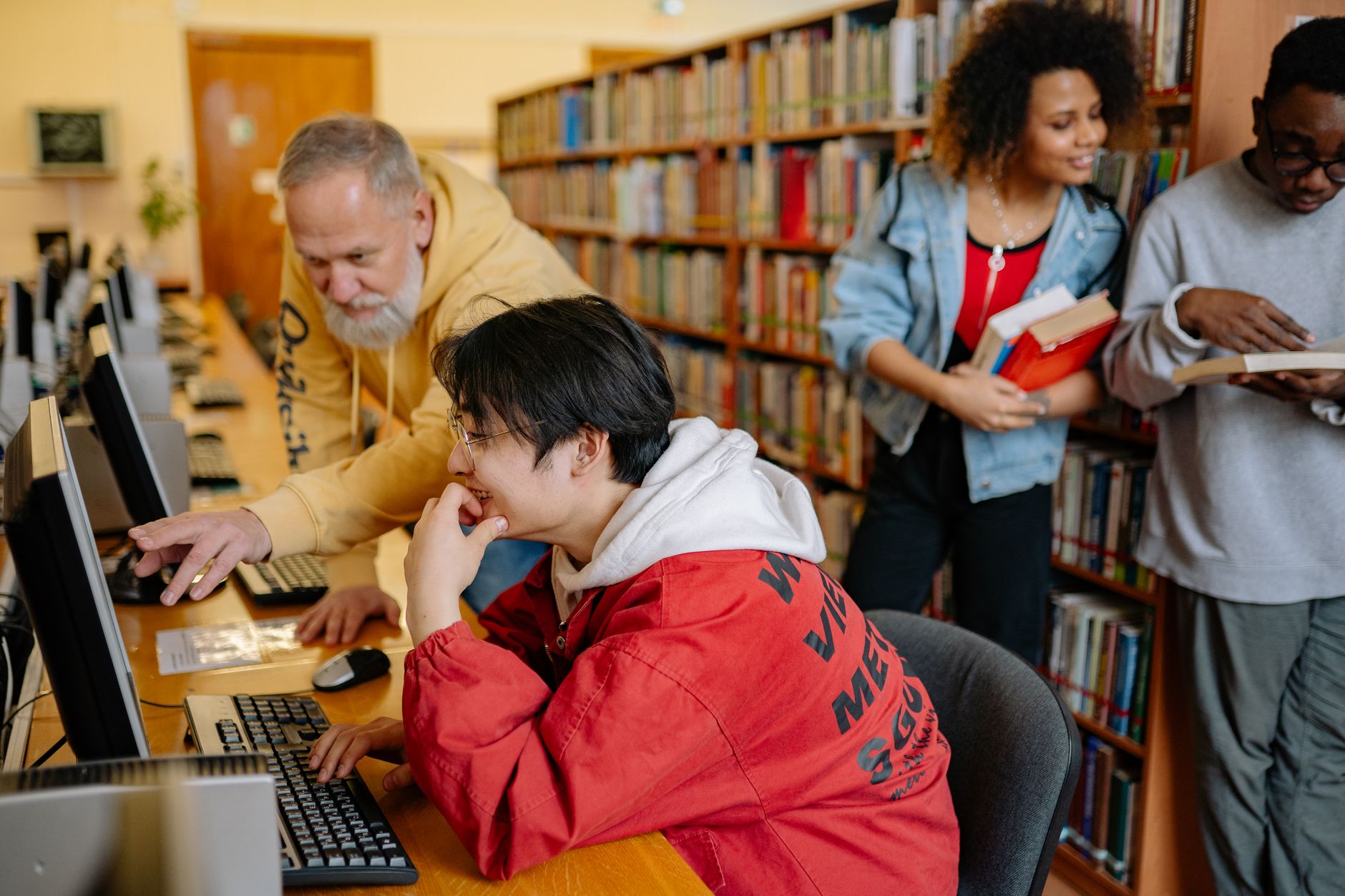 Intranet Lyon 3 accès, connexion, — étudiant accédant à l'intranet universitaire