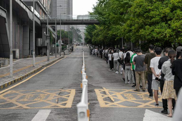 Nombre de chômeurs en France — personnes au chômage faisant la queue