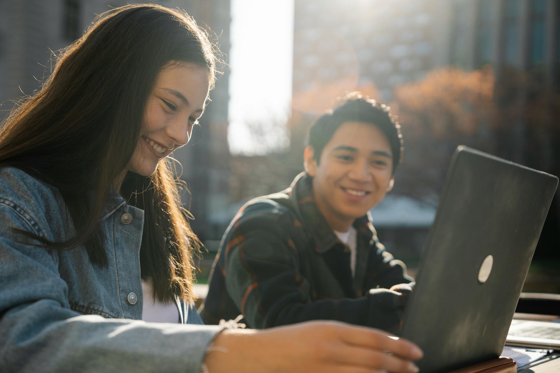 ENT Occitanie comment se connecter — étudiant utilisant une plateforme éducative