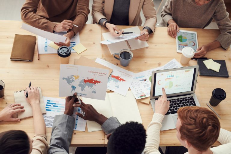 Quels sont les différents types — réunion d'équipe entreprise brainstorming