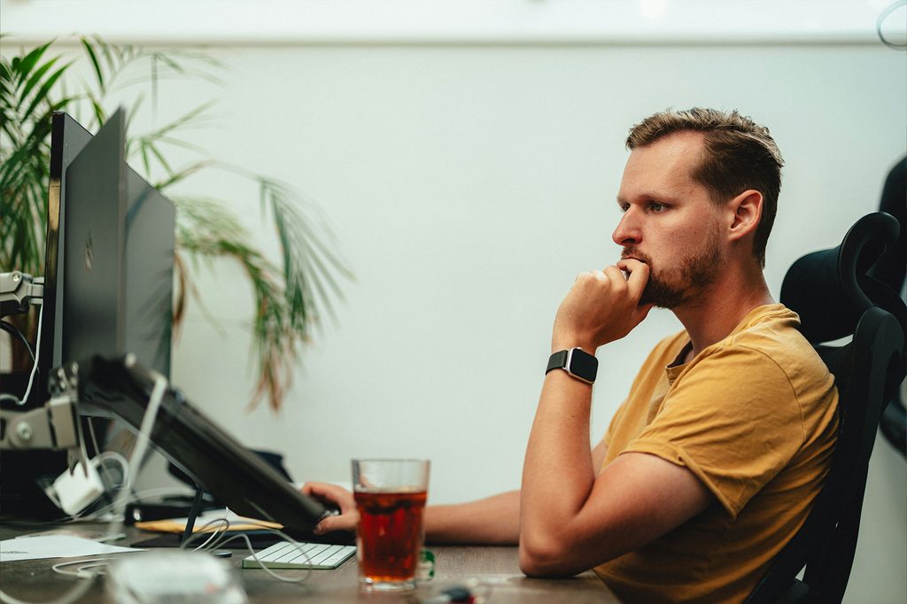 Découvrez nos conseils pratiques pour bien préparer votre reconversion professionnelle tout en restant en poste, afin de réussir votre transition en douceur et en toute sérénité.