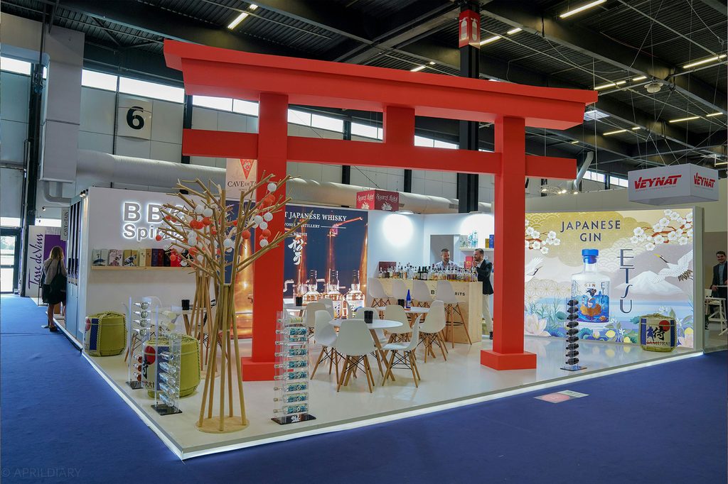 Prix d’un kakemono en 2026 : repères concrets et écarts de tarifs à anticiper — kakemono stand d'exposition