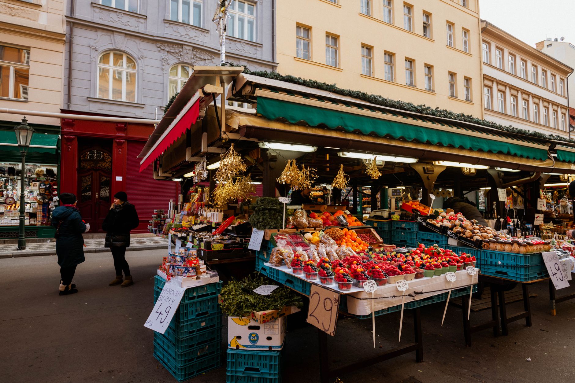 Comment préparer l’organisation d’un stand attractif avant le marché, la brocante ou le salon — stand de marché attractif